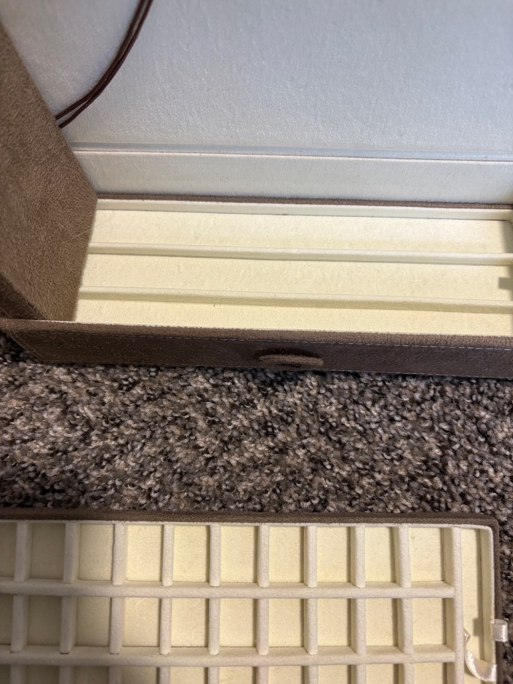 Pandora Taupe Travel Jewelry Case - Picture 4 of 4
